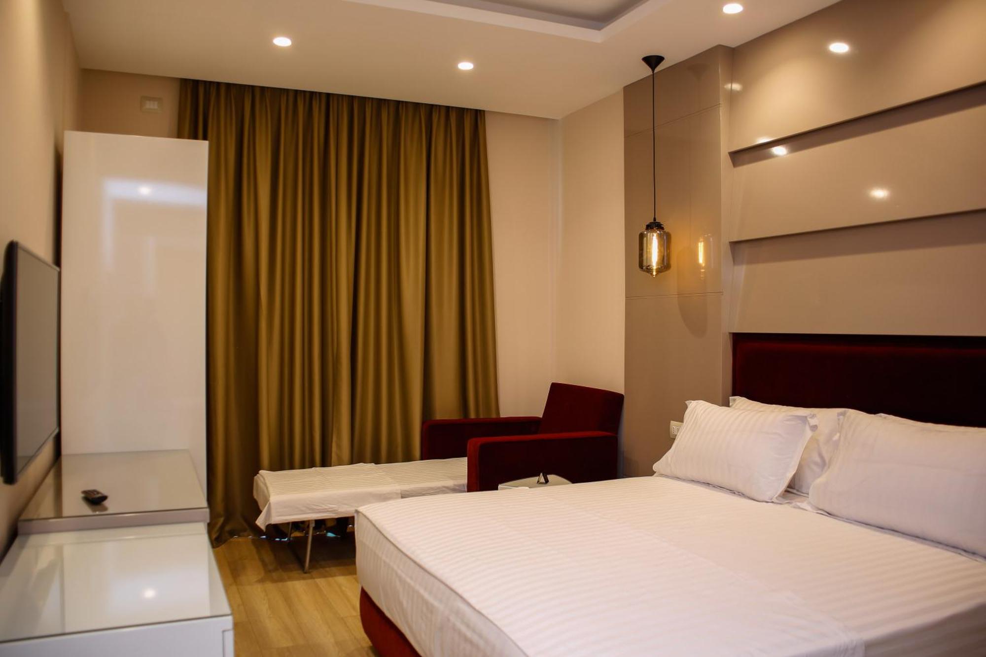 Hotell Luxury Ksamil