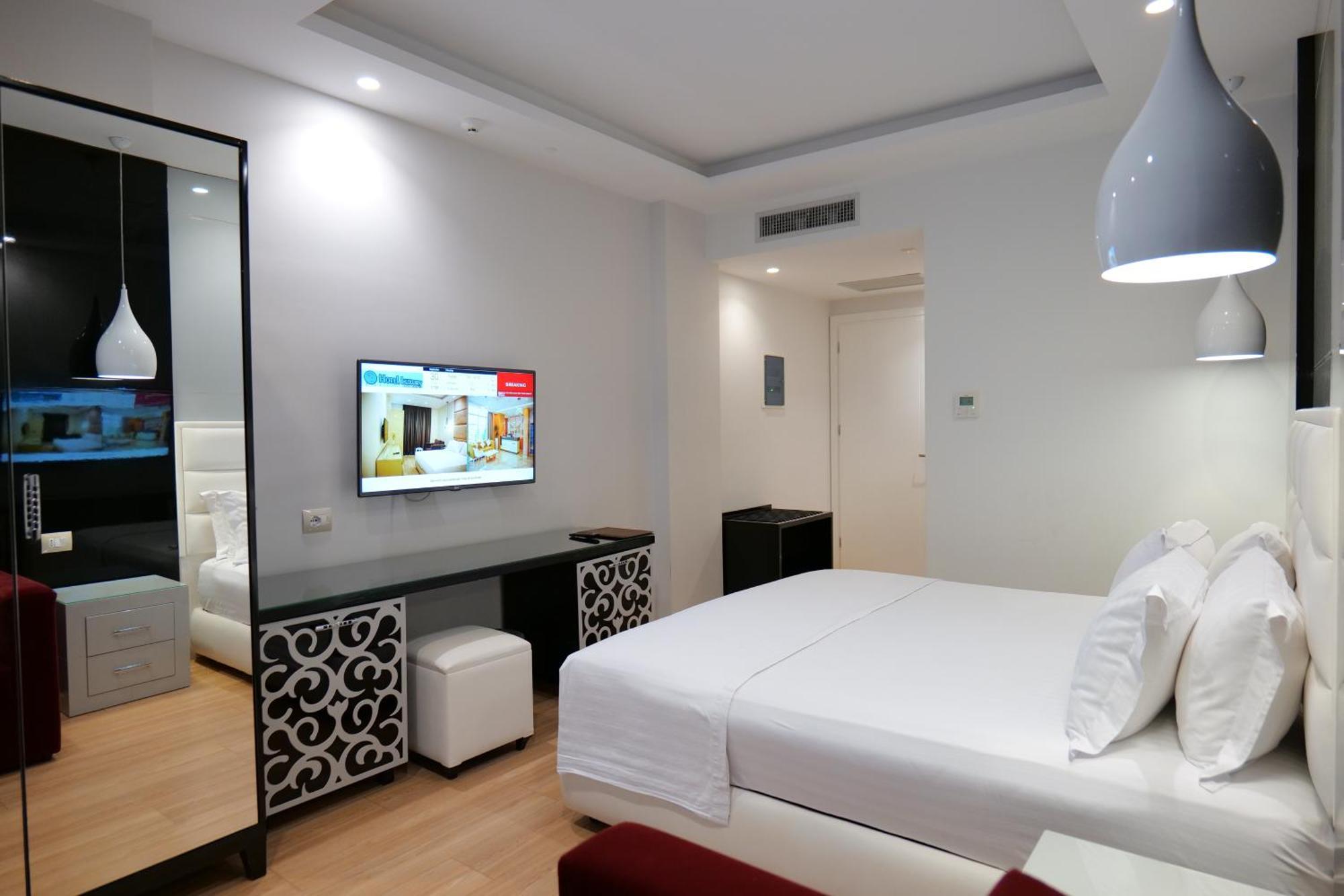 Hotell Luxury Ksamil
